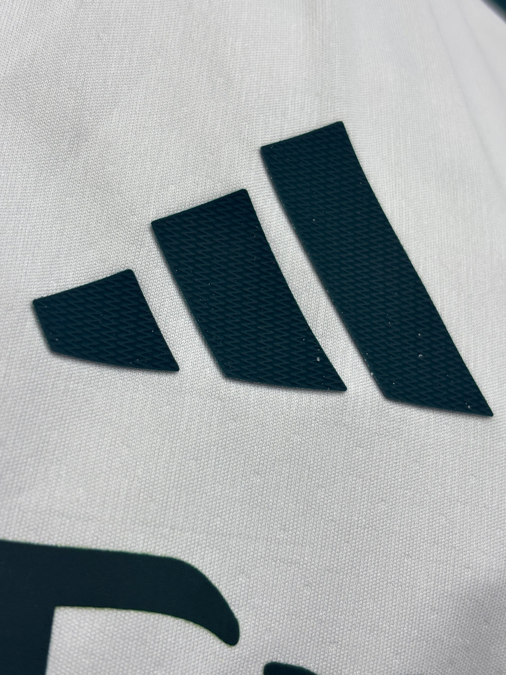 REAL MADRID HOME JERSEY 26/27 (TPU LOGO)