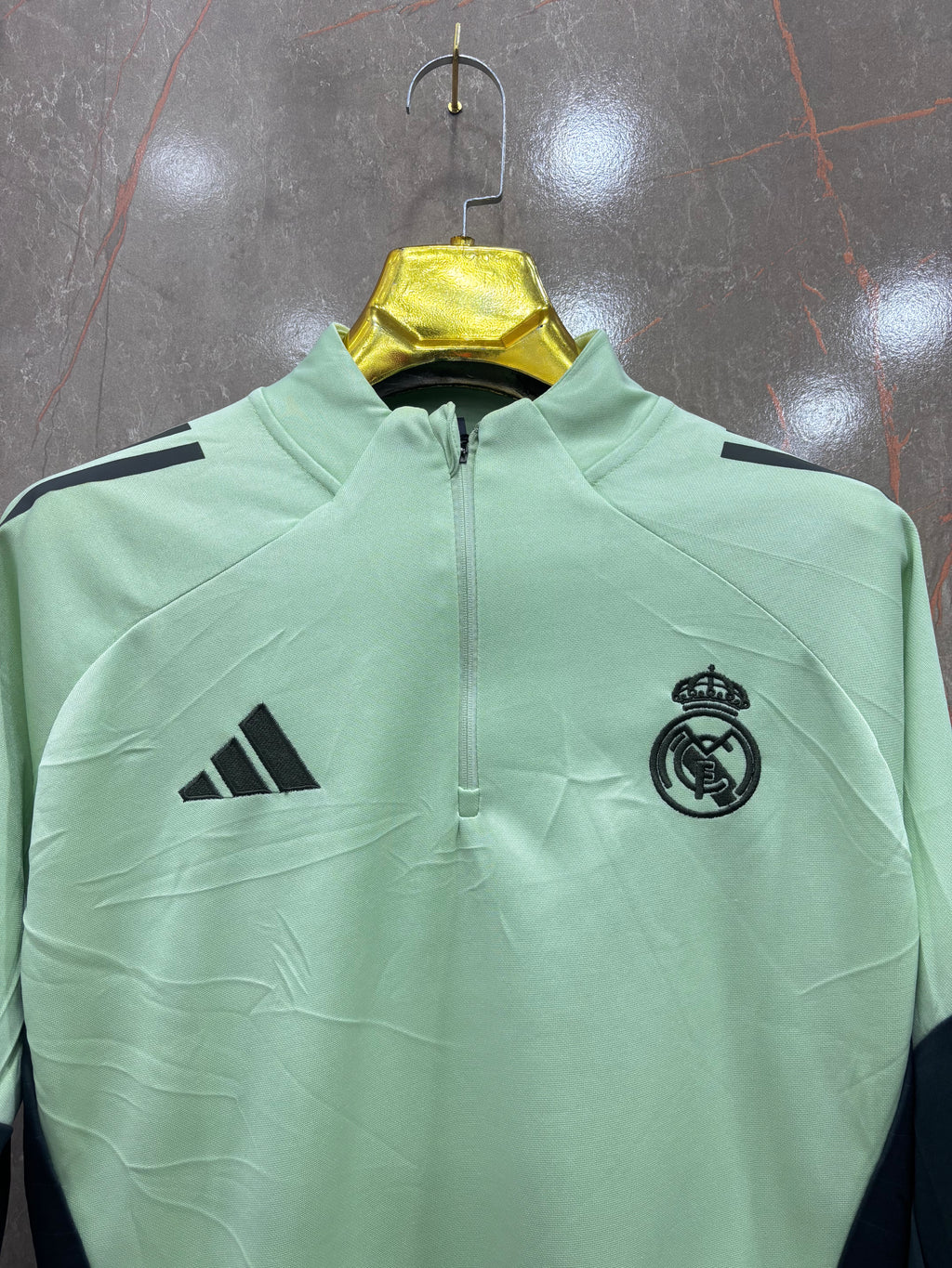 REAL MADRID TRAINING DRILL TOP 25/26