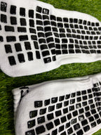 IMPORTED GRIP SOCKS