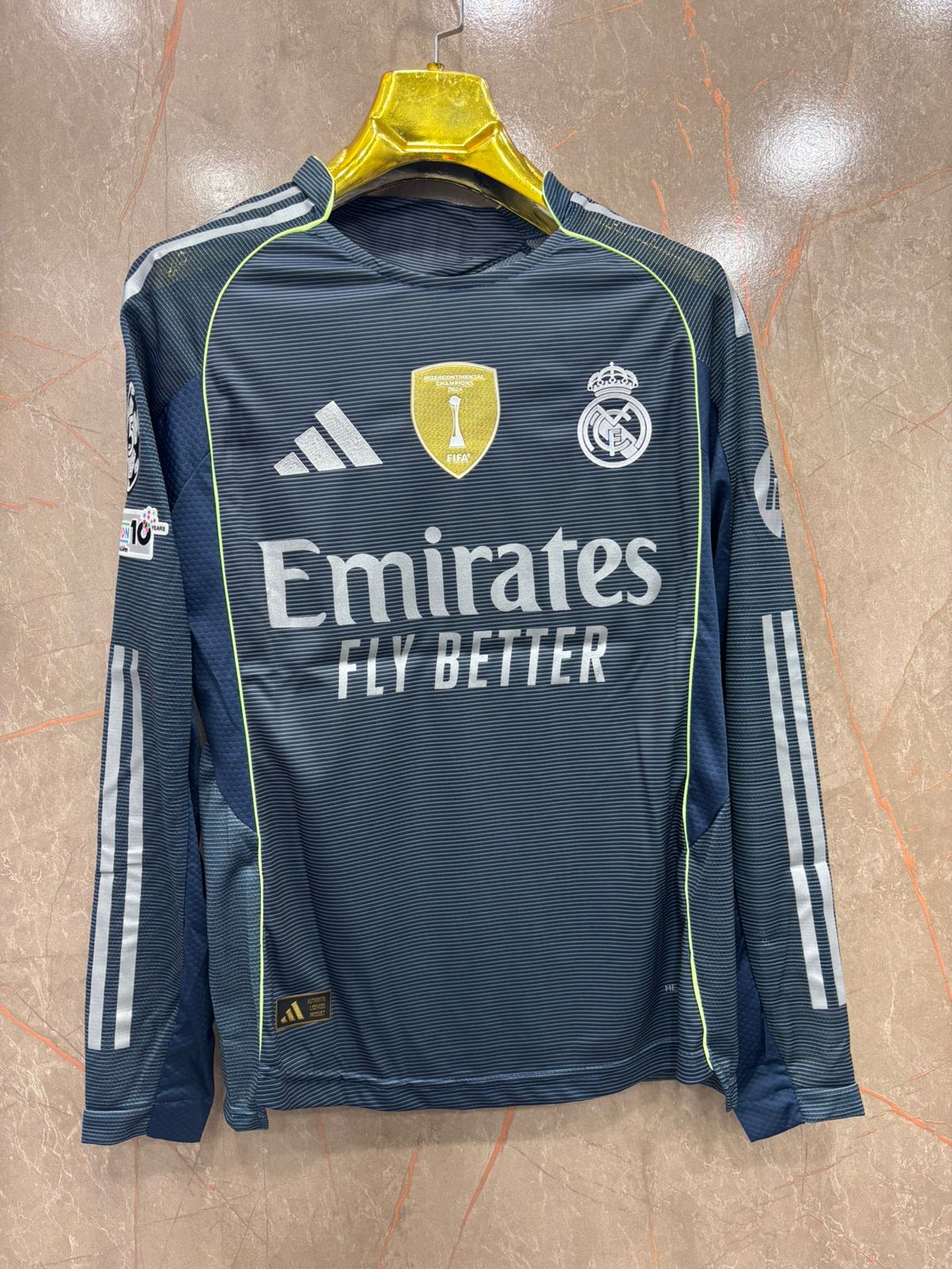 Real Madrid AWAY Shirt FULL SLEEVE 25/26 (PLAYER VERSION)