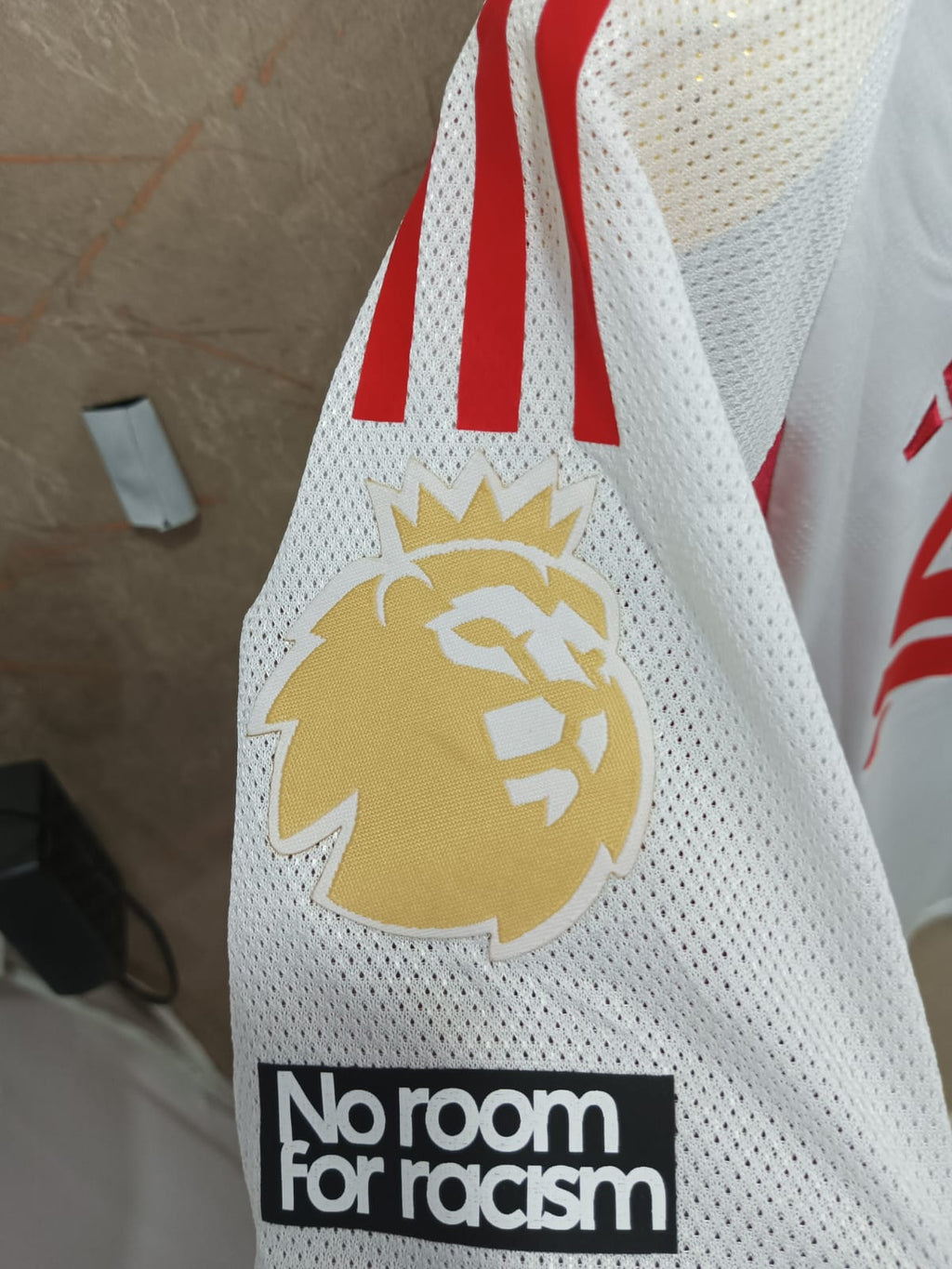 Liverpool Away shirt 25/26 (Embroided logo)