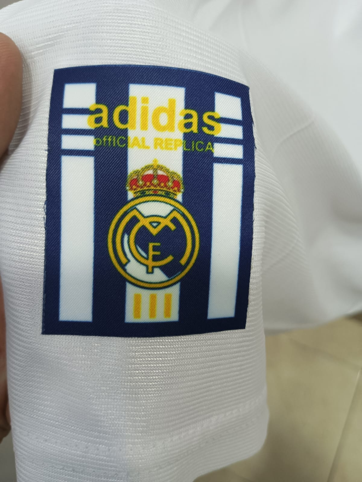 REAL MADRID HOME SHIRT 99/00 EMBROIDED LOGO
