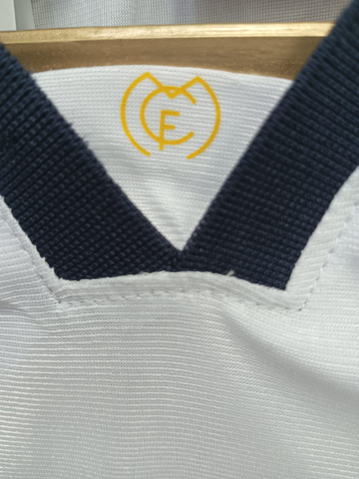 REAL MADRID HOME SHIRT 99/00 EMBROIDED LOGO